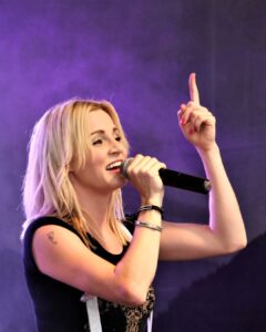 6
